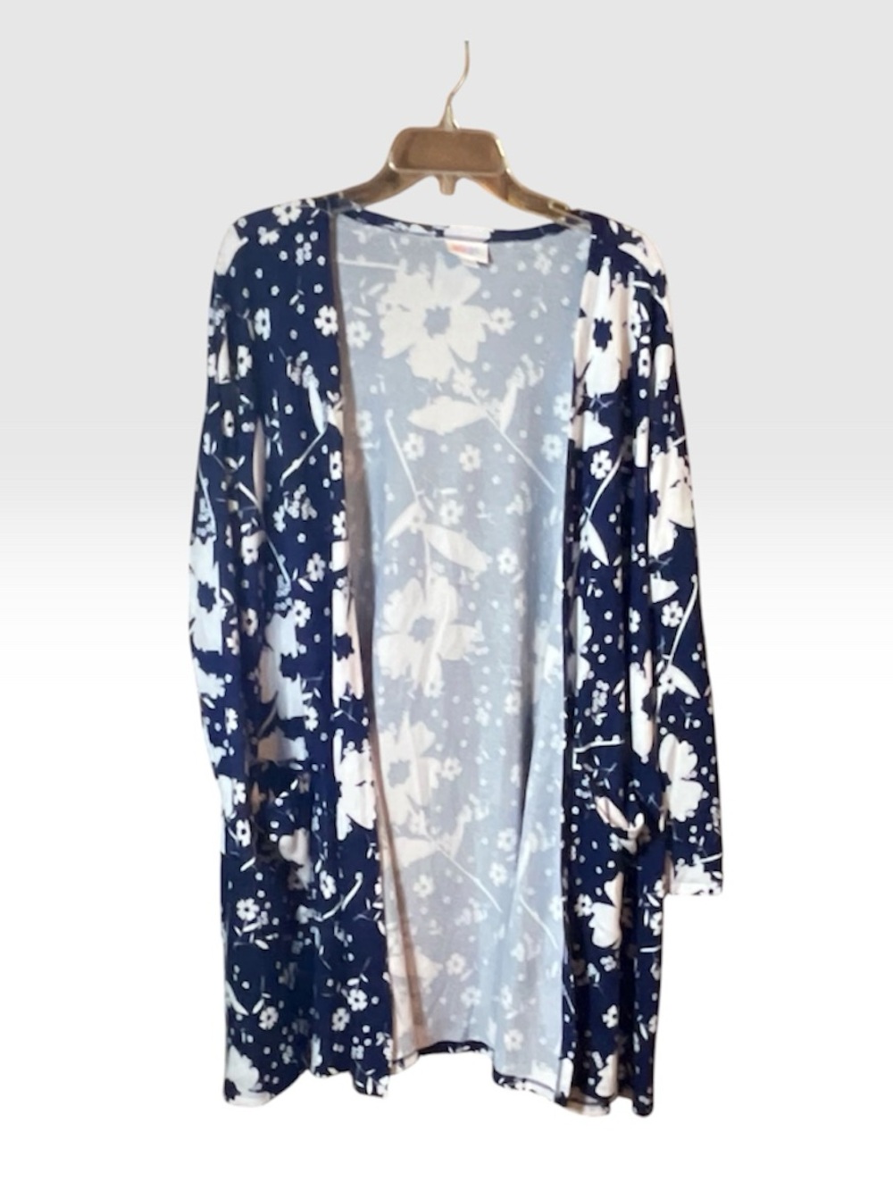 LuLaRoe Caroline Navy and White Floral Open Front Cardigan size XL flowy comfy